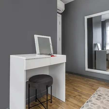 The Gallery - зеленика 4b Apartment *